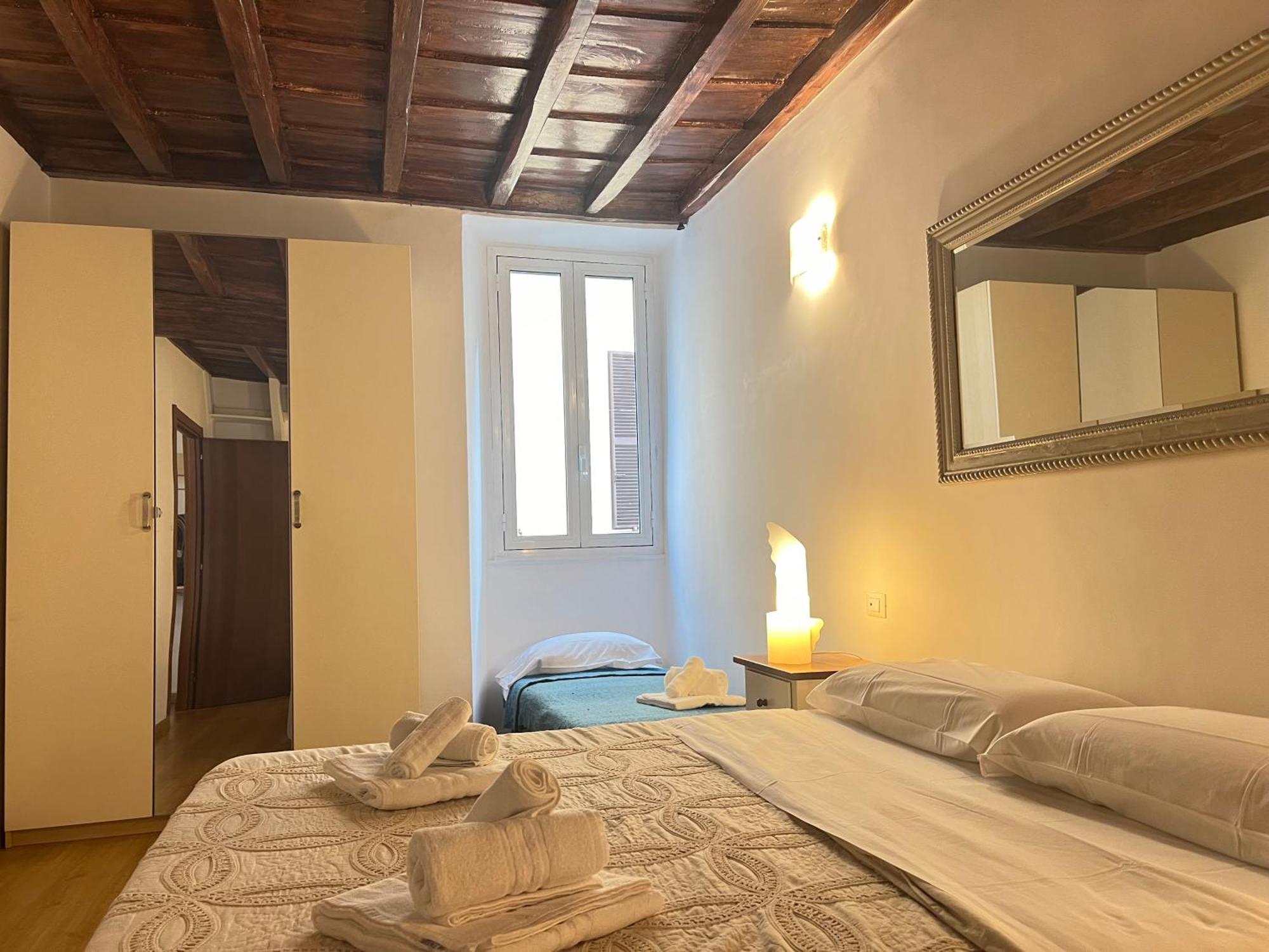 Campo Dei Fiori Apartment *